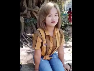 အဖုတ်က အမွှေး မပေါက်သေးတဲ့ မြန်မာပိပိ နုနုလေး