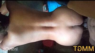 ရေ မချိုးခင် စော်လေးကို ဖင် တစ်ချီချ