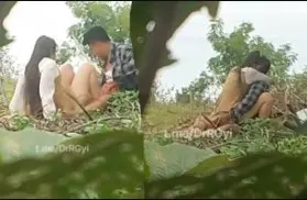 ကွမ်းတောင်ကိုင်စော်လေး ကို စကပ်ကိုလှန်ပြီး အမှန်အကန်လိုး မြန်မာချောင်းရိုက်